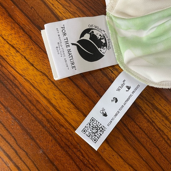 Off-White Floral-Print Sleeveless Dress - Picture 12 of 15